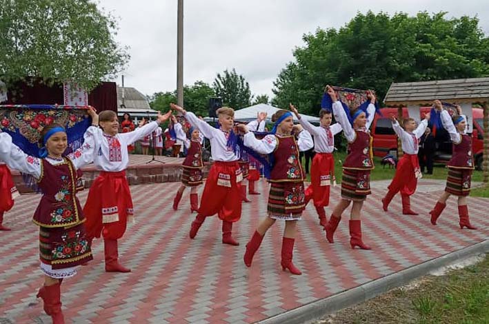"В сім'ї вольній, новій". Літературно-мистецьке свято в Ісківцях